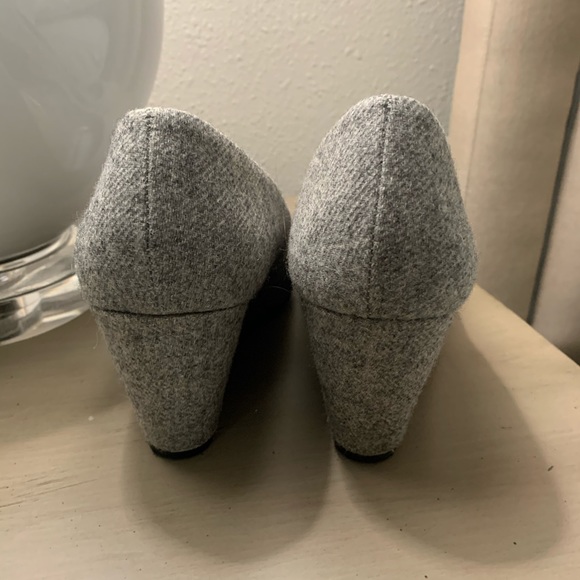 CL by Chinese laundry gray flannel wedges size 8.5 - Picture 3 of 8